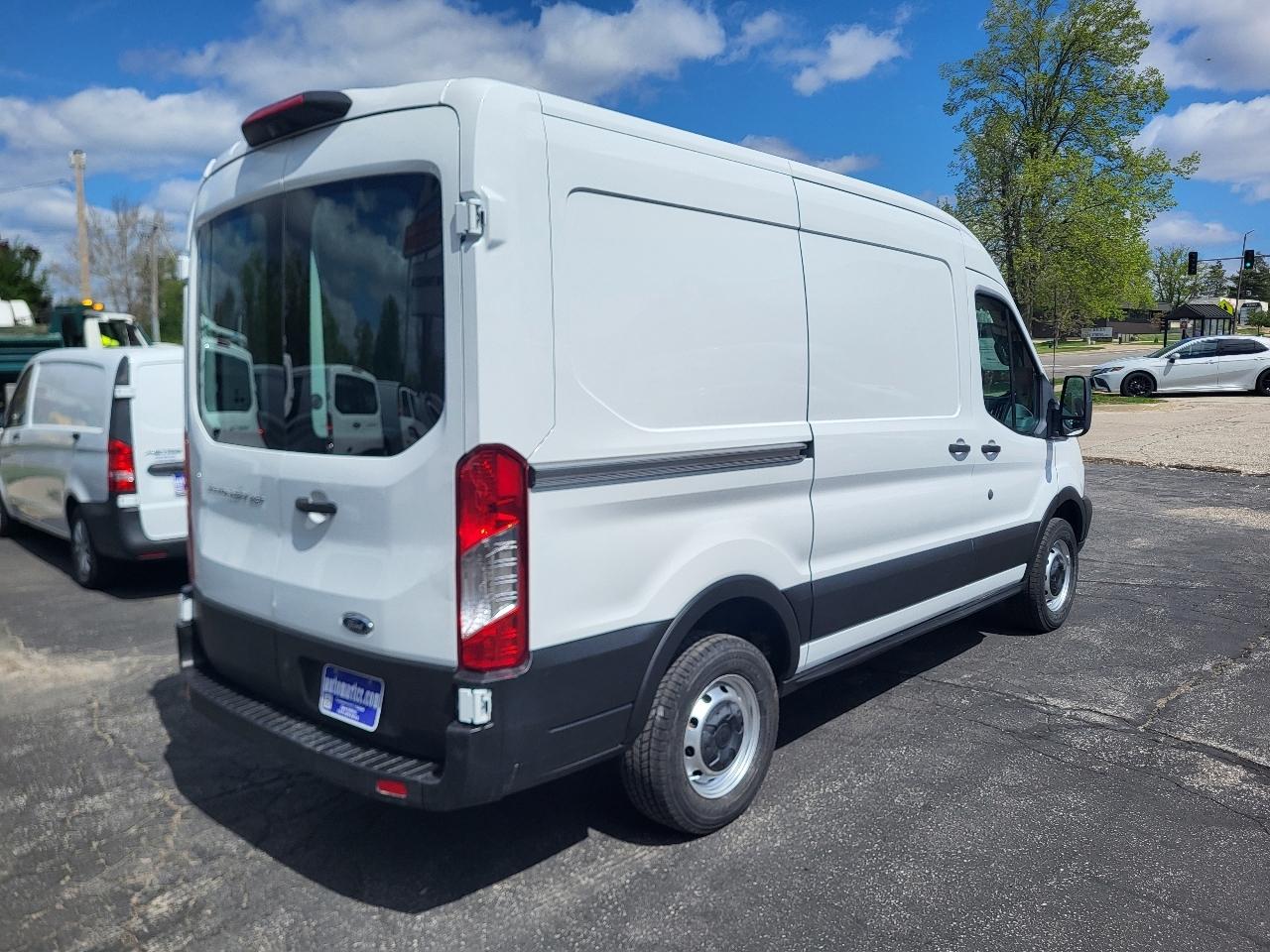 ford transit van 2019 1FTYR1CM3KKA01664 image